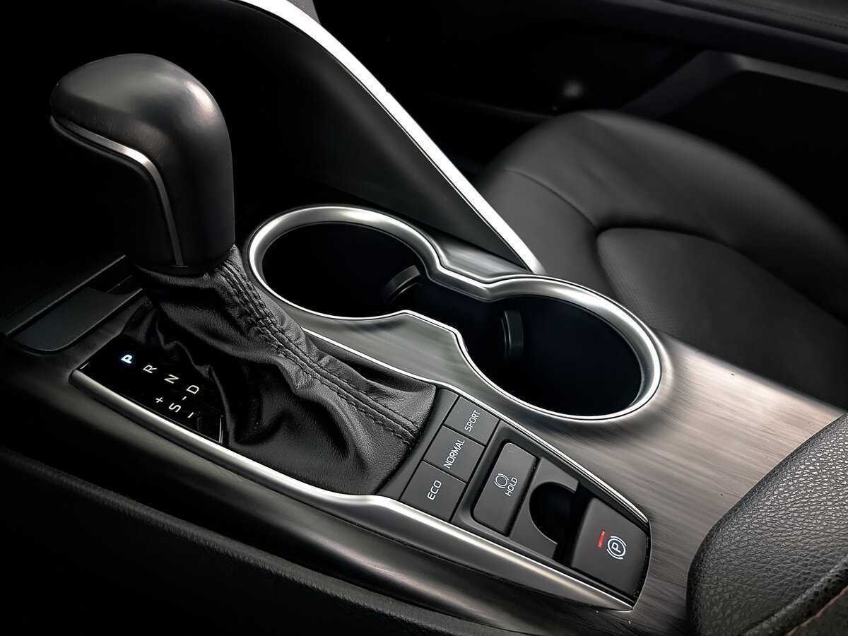 Купить Toyota Camry с пробегом. Фото: #25