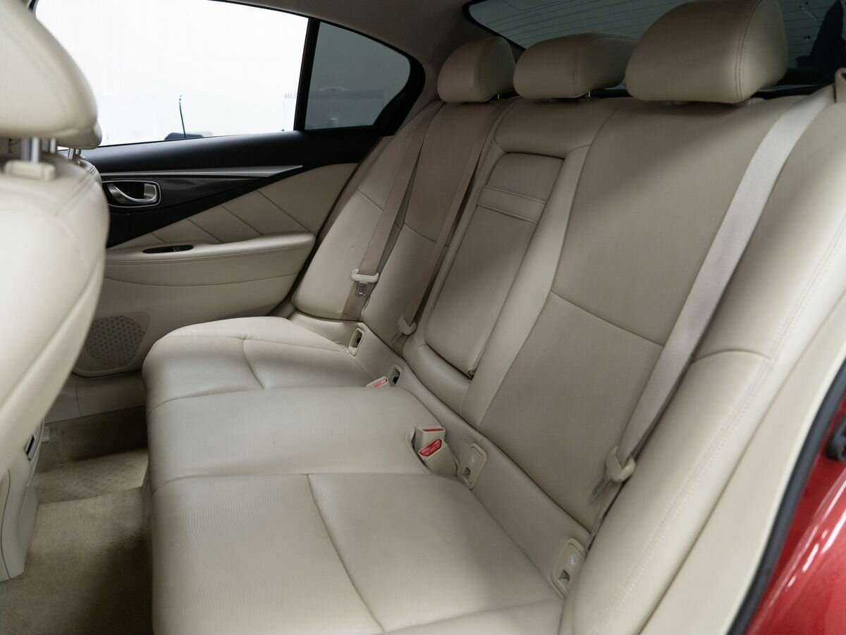 Купить Infiniti Q50 с пробегом. Фото: #6