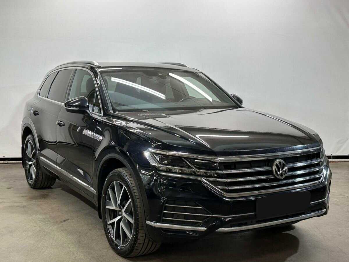 Купить Volkswagen Touareg с пробегом. Фото: #2
