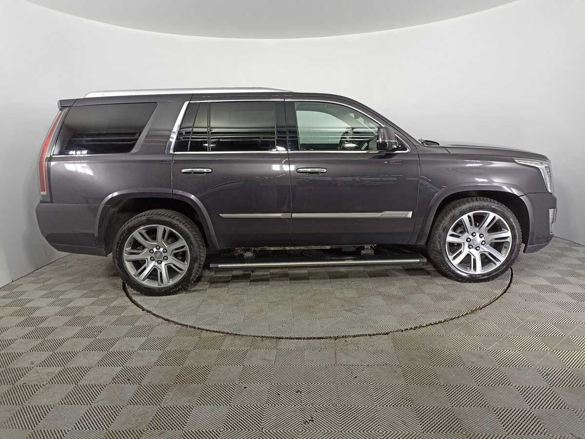 Купить Cadillac Escalade с пробегом. Фото: #3