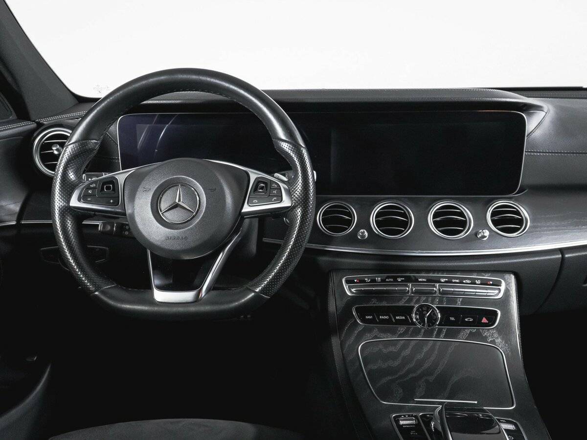 Купить Mercedes-Benz E-Класс с пробегом. Фото: #11