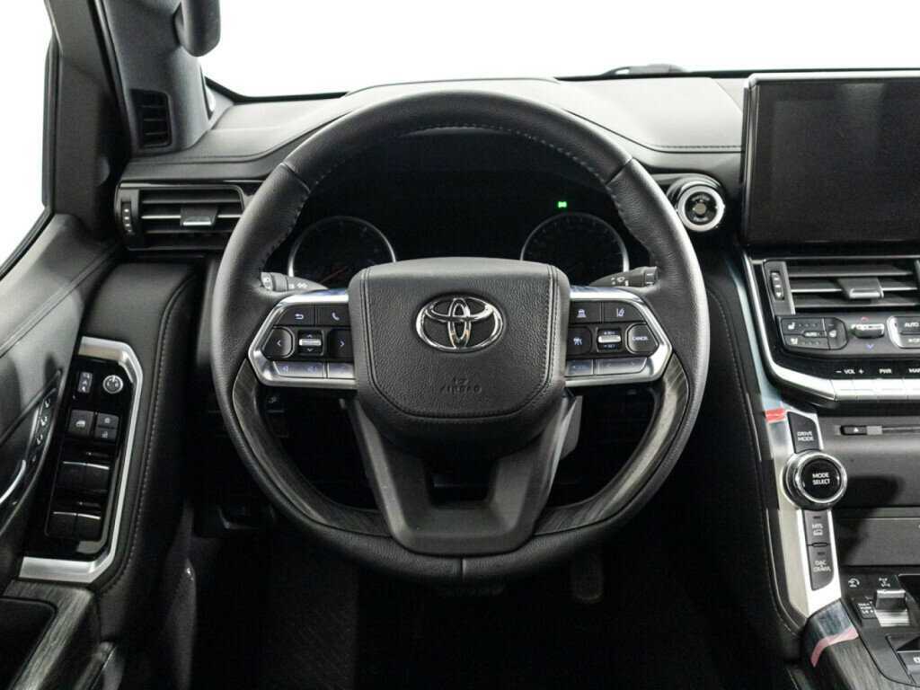 Купить Toyota Land Cruiser с пробегом. Фото: #20