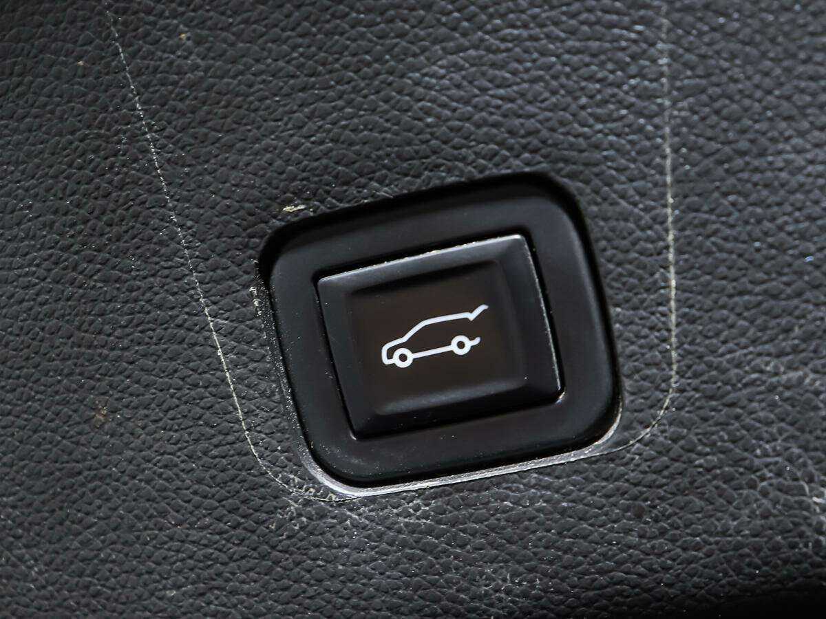 Купить Chevrolet Traverse с пробегом. Фото: #14