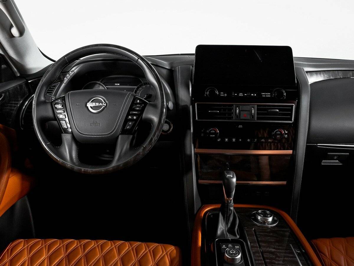 Купить Nissan Patrol с пробегом. Фото: #11