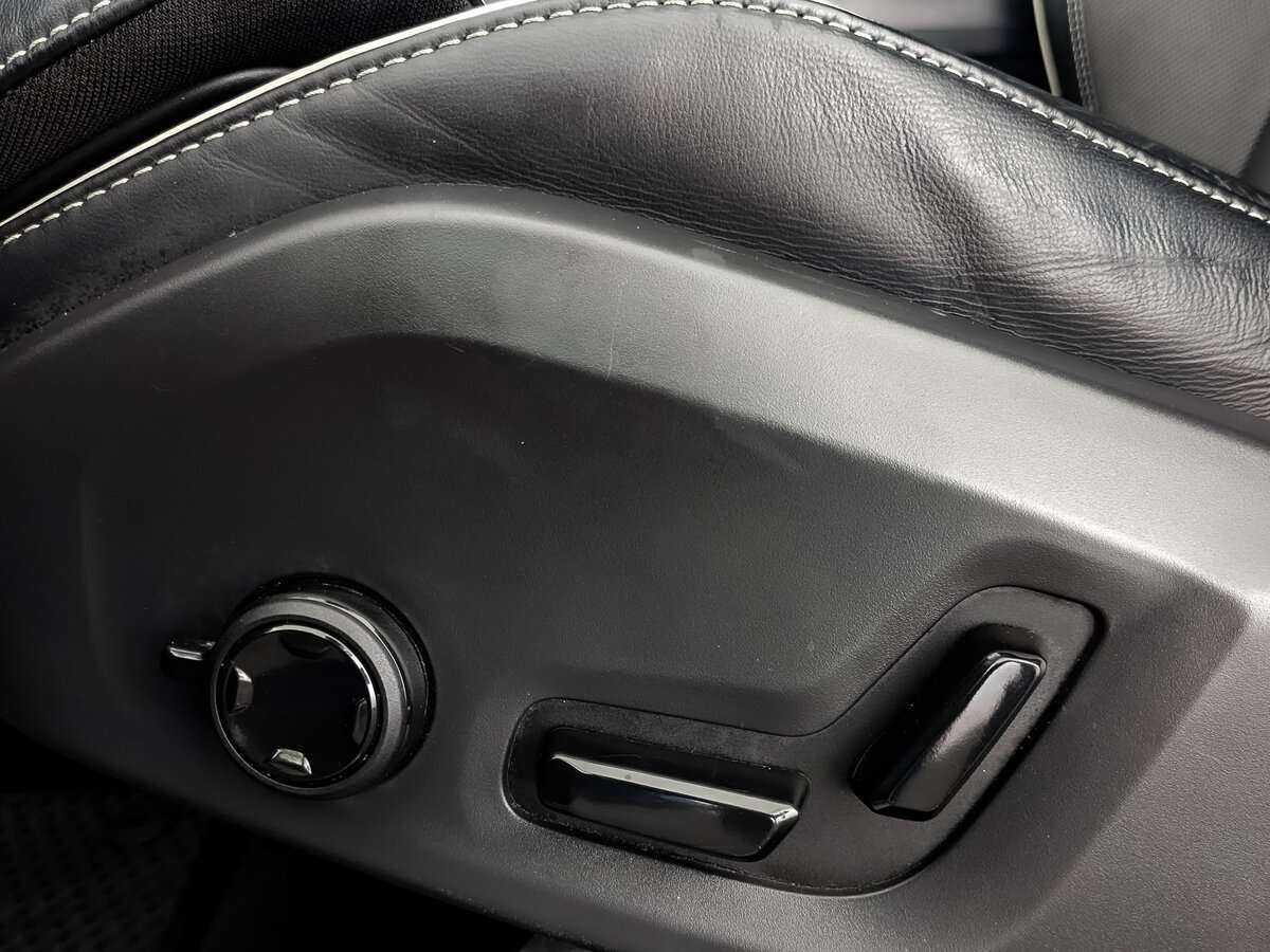 Купить Volvo XC60 с пробегом. Фото: #16