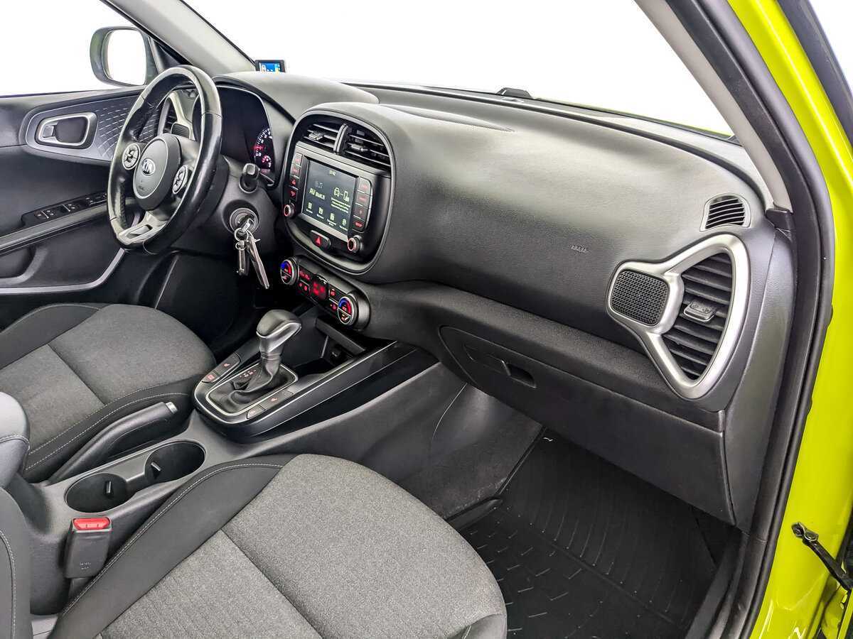 Купить Kia Soul с пробегом. Фото: #8
