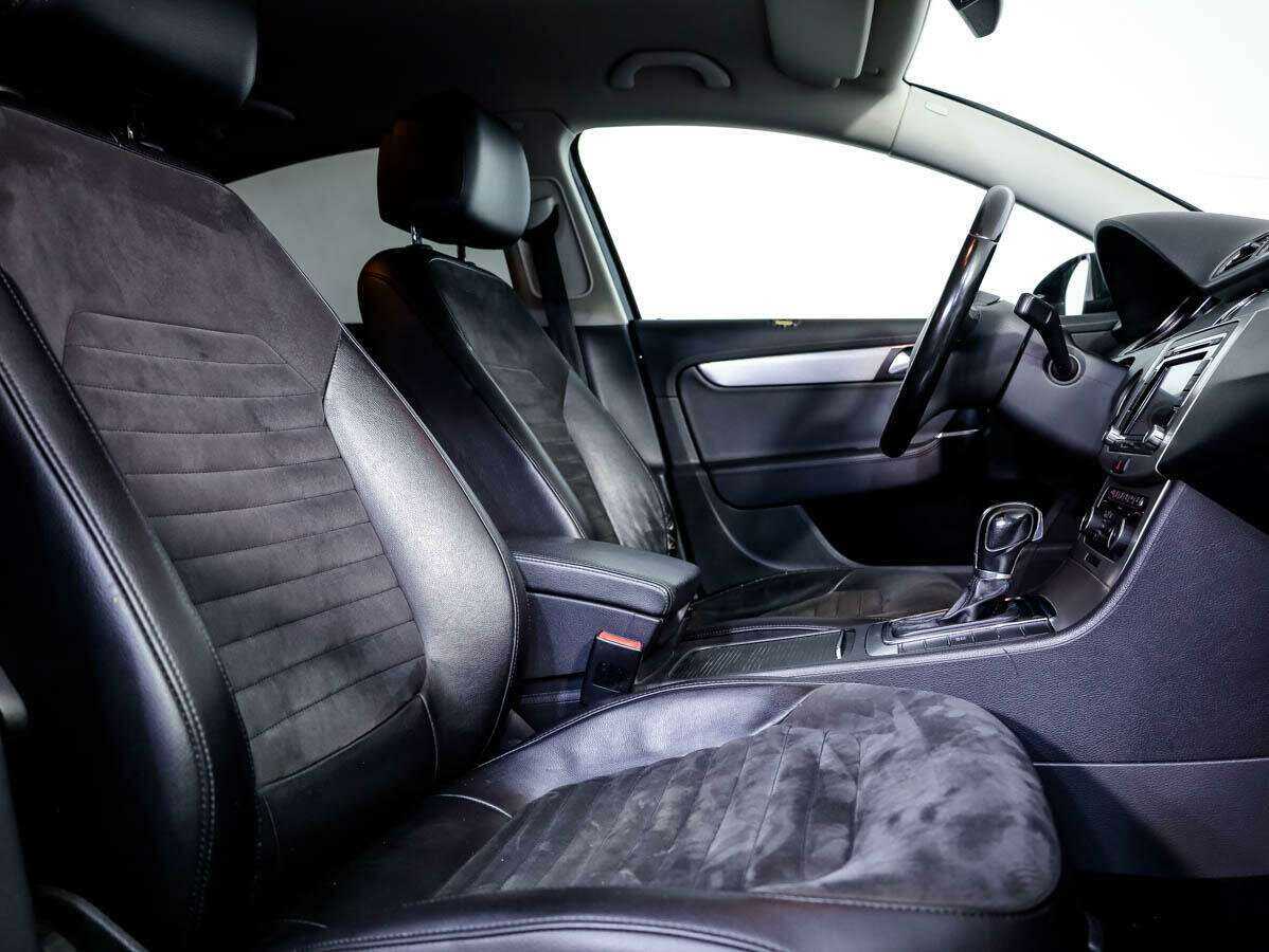 Купить Volkswagen Passat с пробегом. Фото: #10
