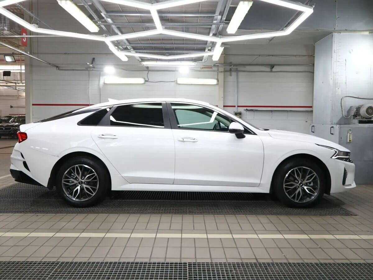 Купить Kia K5 с пробегом. Фото: #9