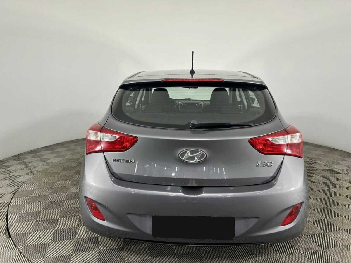 Купить Hyundai i30 с пробегом. Фото: #2