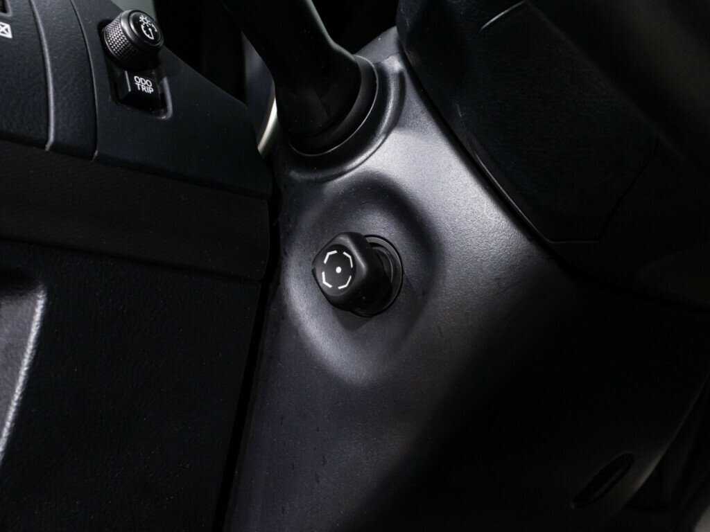 Купить Toyota Land Cruiser Prado с пробегом. Фото: #20