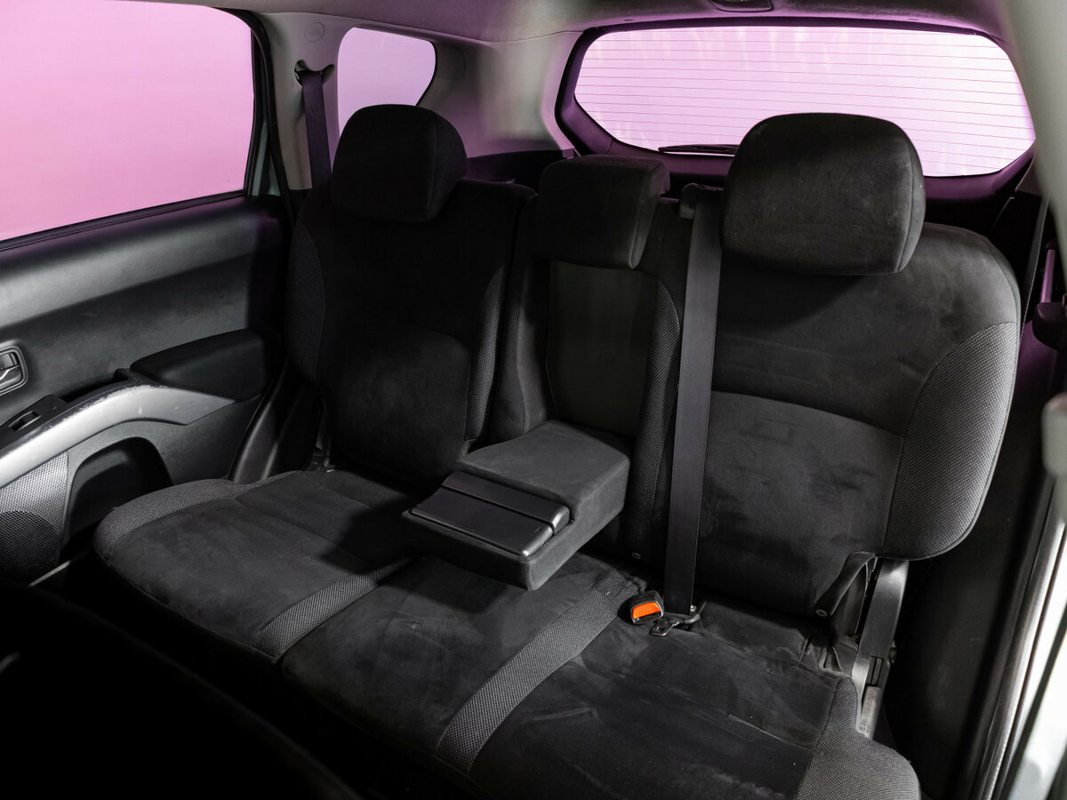 Купить Mitsubishi Outlander с пробегом. Фото: #11