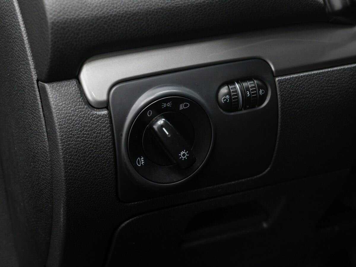 Купить Volkswagen Golf с пробегом. Фото: #15