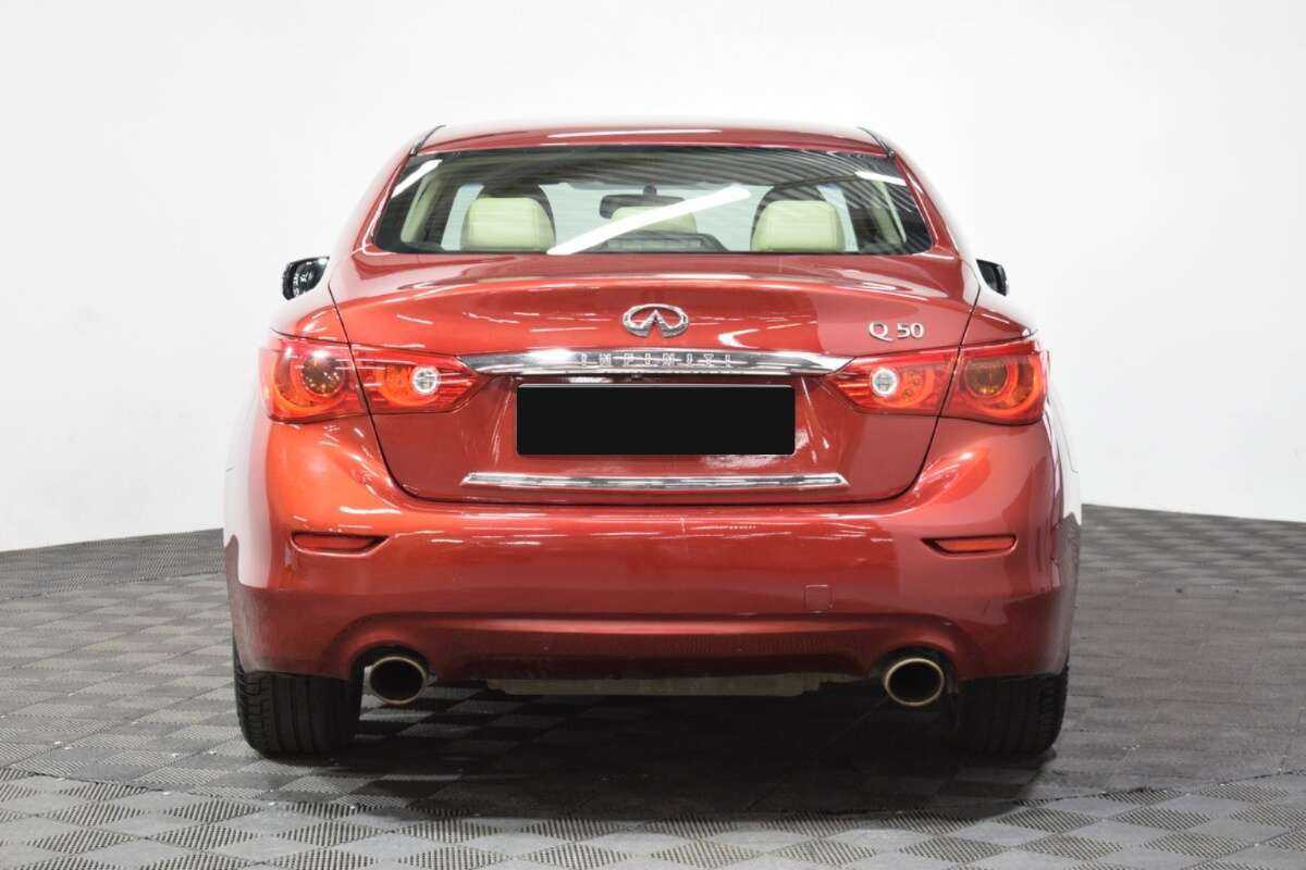 Купить Infiniti Q50 с пробегом. Фото: #4
