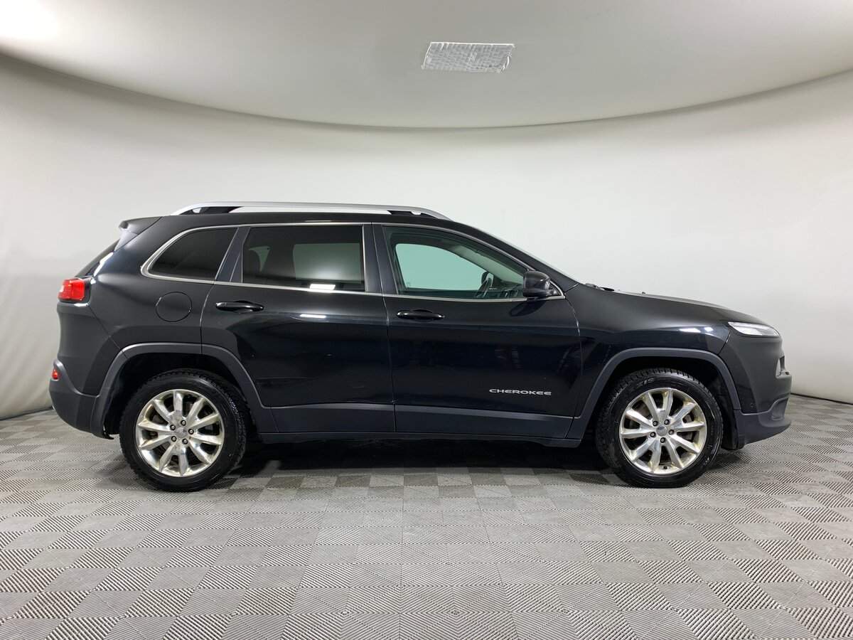 Купить Jeep Cherokee с пробегом. Фото: #3