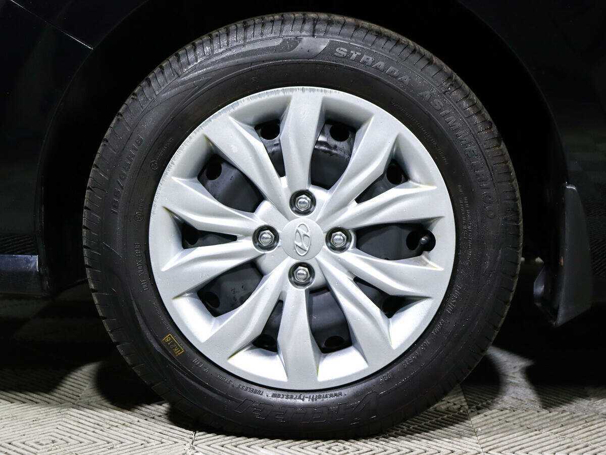 Купить Hyundai Solaris с пробегом. Фото: #16