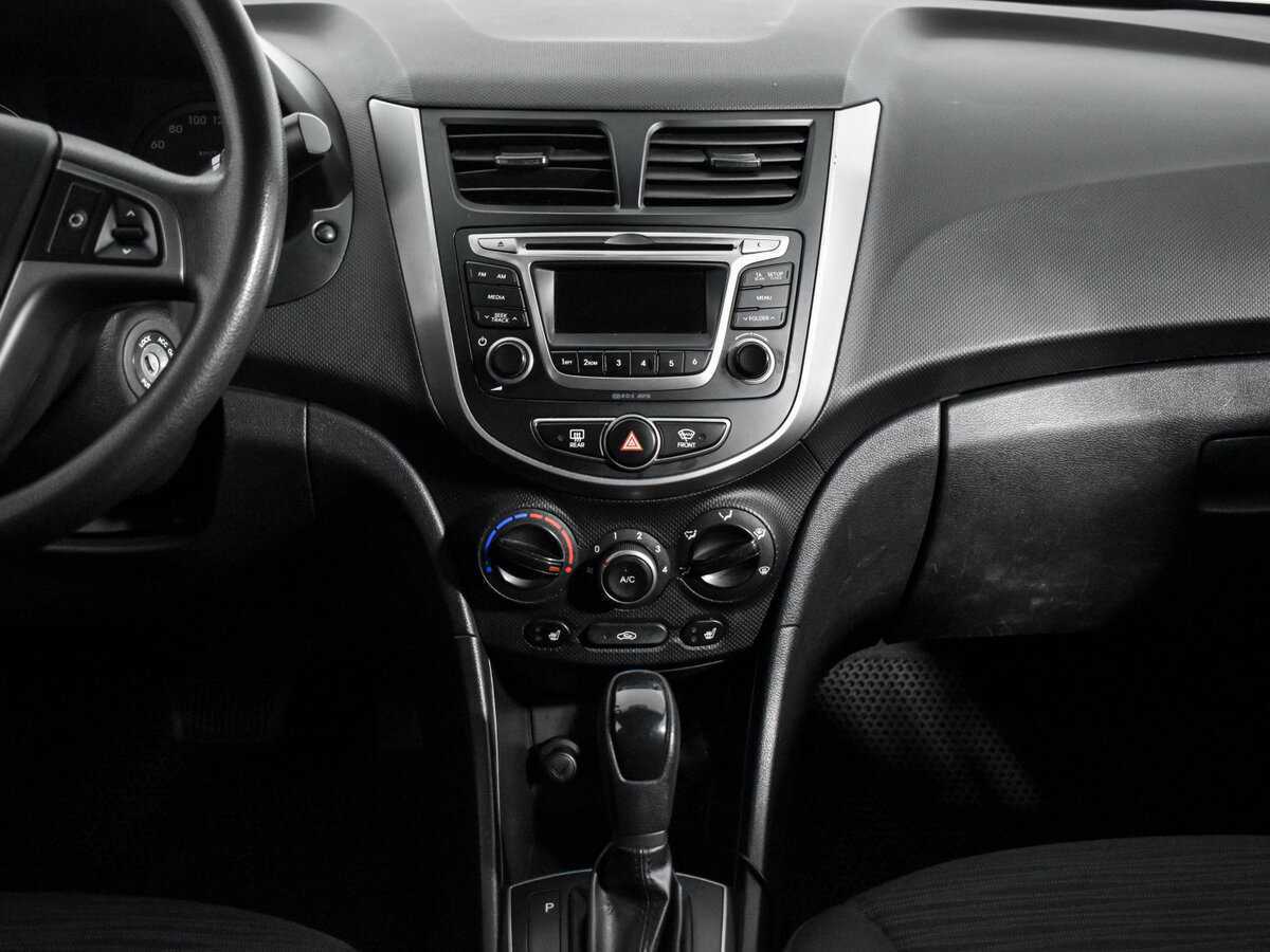 Купить Hyundai Solaris с пробегом. Фото: #14