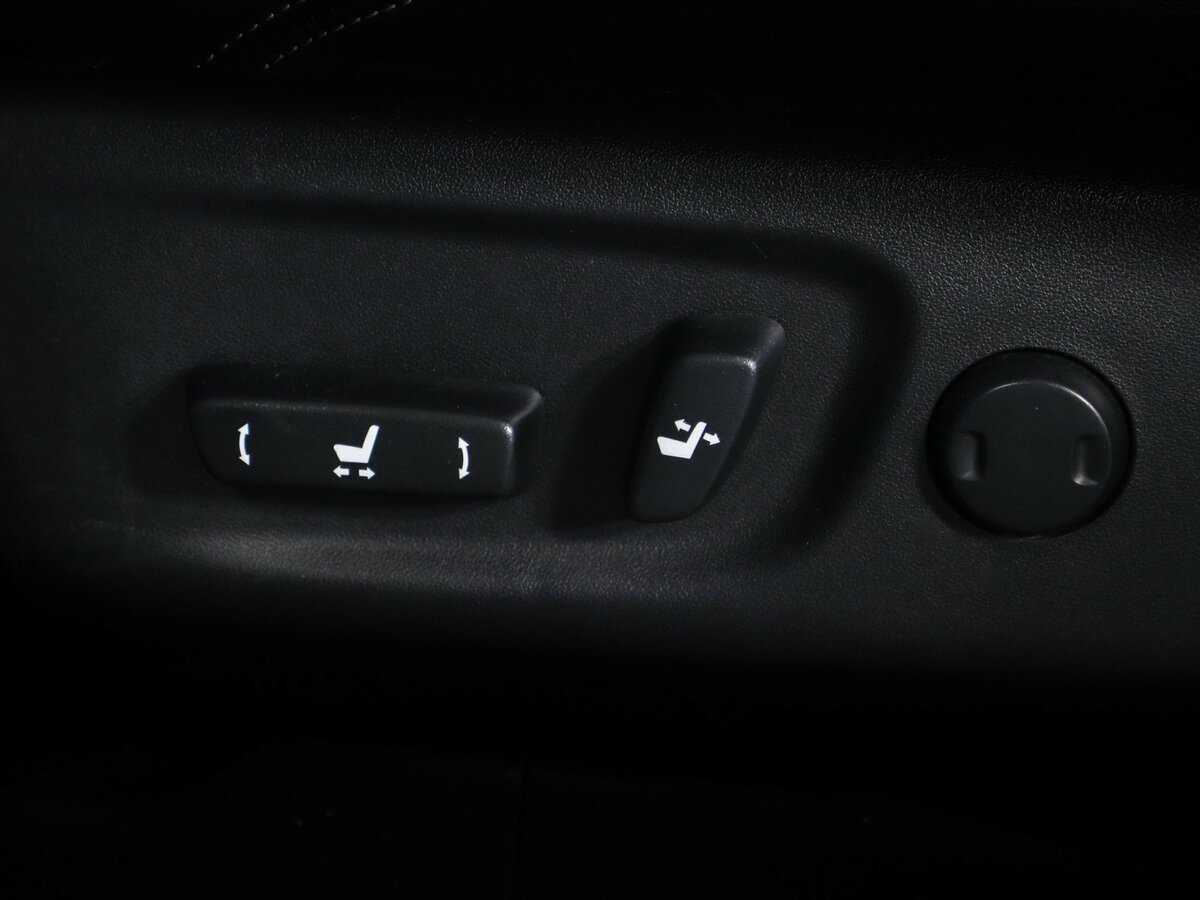 Купить Toyota Land Cruiser Prado с пробегом. Фото: #14