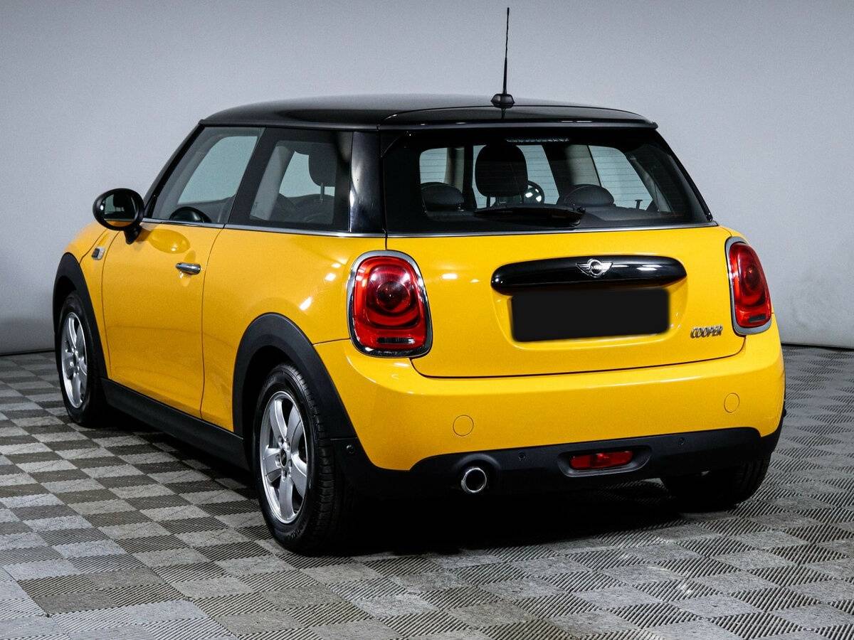 Купить Mini Hatch с пробегом. Фото: #6
