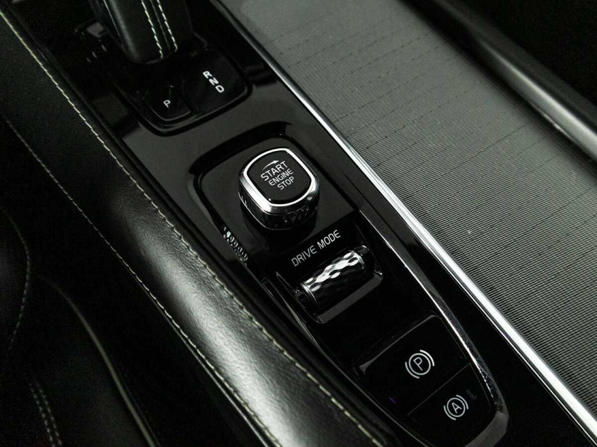 Купить Volvo XC90 с пробегом. Фото: #20