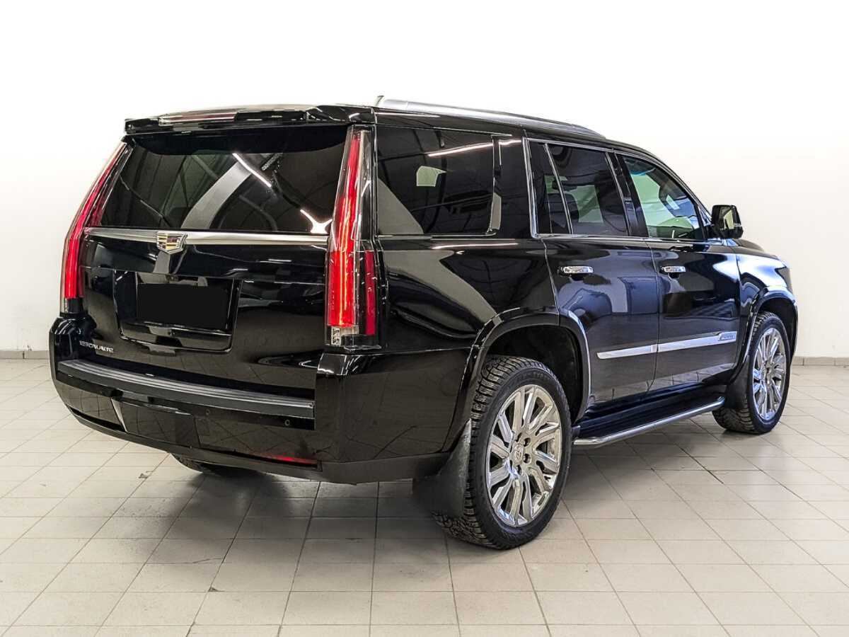 Купить Cadillac Escalade с пробегом. Фото: #4