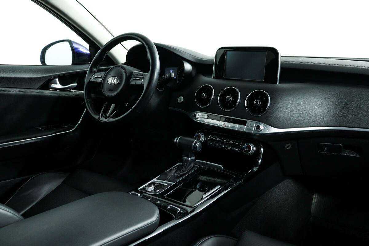 Купить Kia Stinger с пробегом. Фото: #8