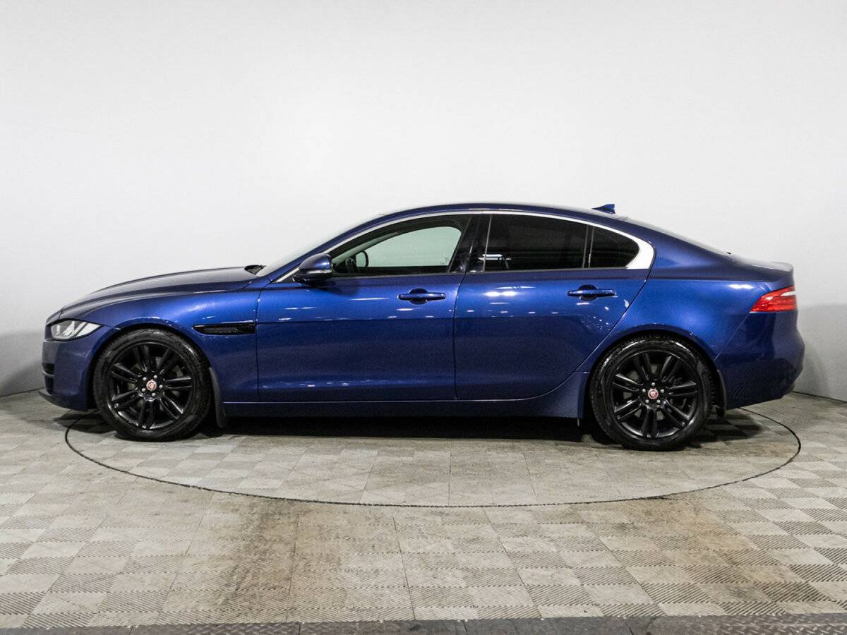 Купить Jaguar XE с пробегом. Фото: #7