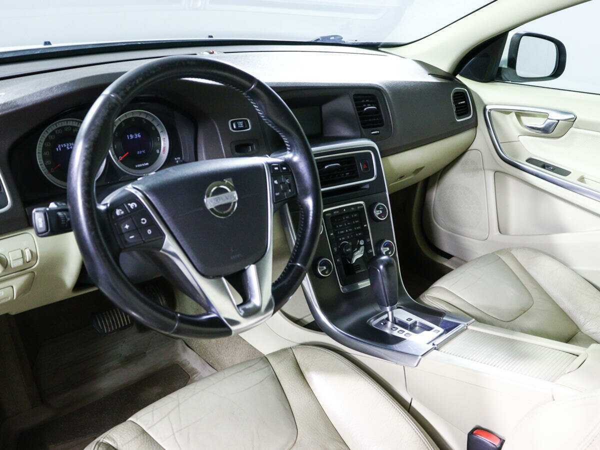 Купить Volvo S60 с пробегом. Фото: #13