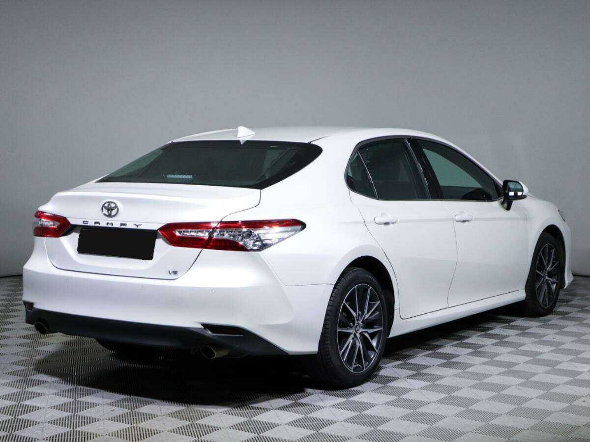 Купить Toyota Camry с пробегом. Фото: #4
