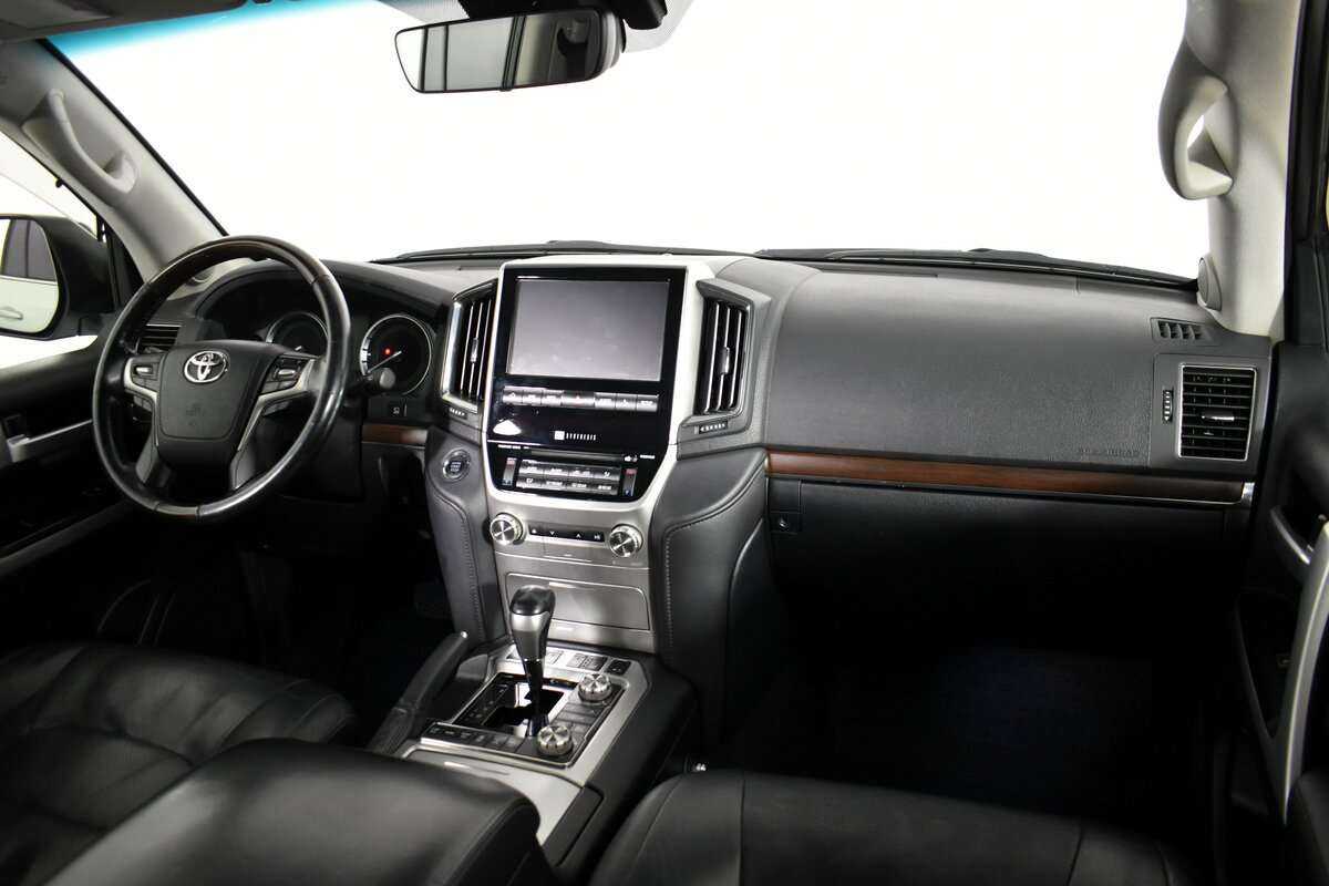 Купить Toyota Land Cruiser с пробегом. Фото: #9