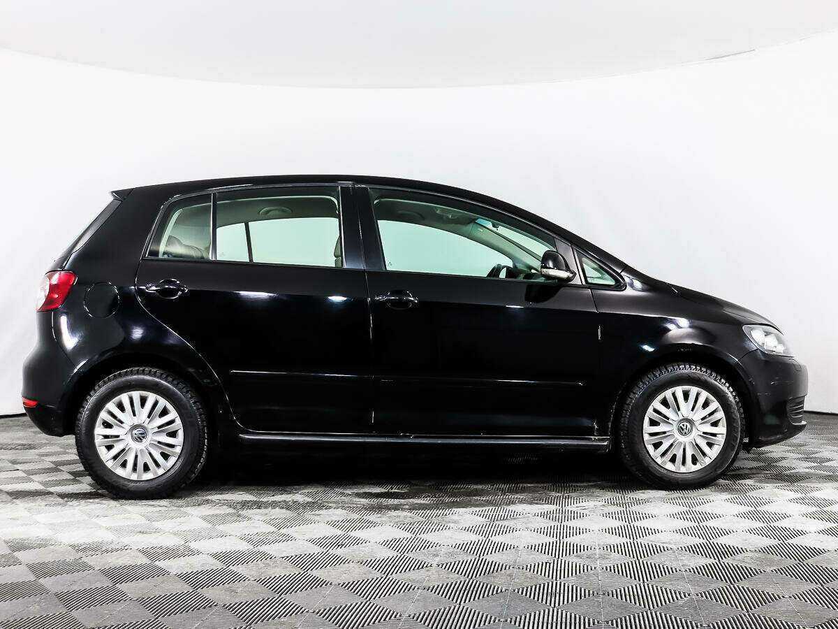 Купить Volkswagen Golf Plus с пробегом. Фото: #3