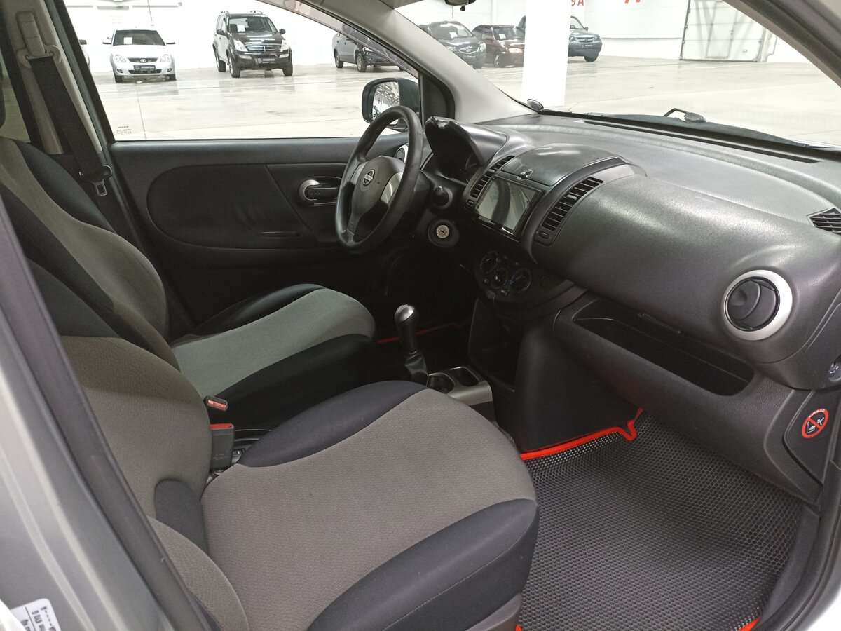 Купить Nissan Note с пробегом. Фото: #10