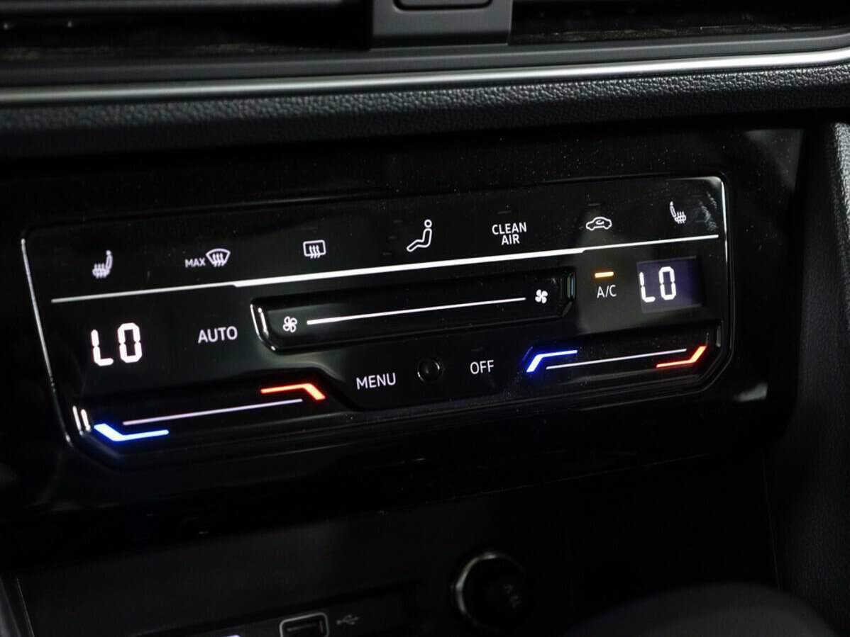 Купить Volkswagen Tiguan с пробегом. Фото: #23