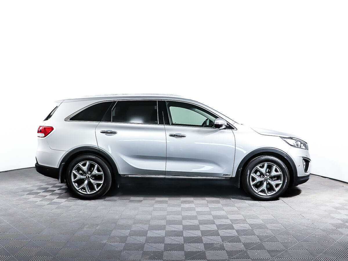 Купить Kia Sorento с пробегом. Фото: #3