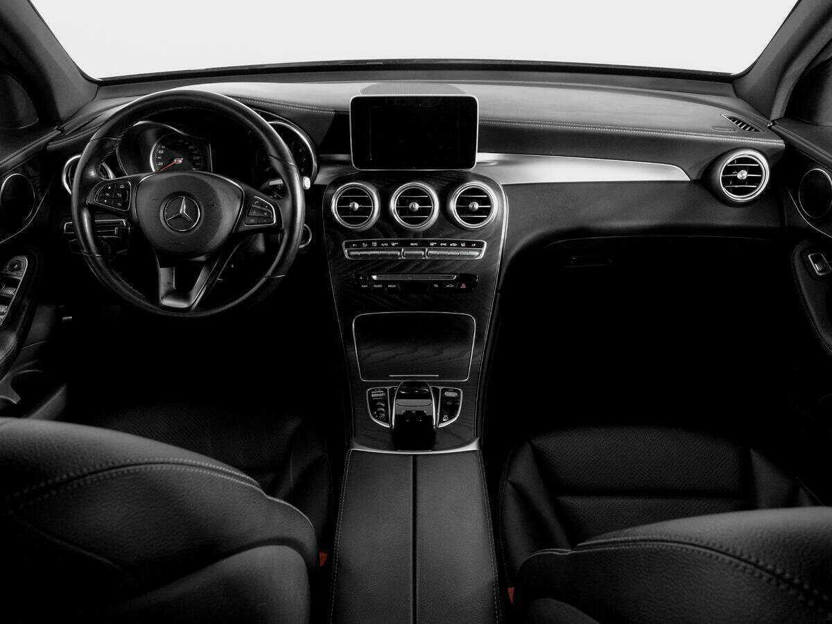 Купить Mercedes-Benz GLC с пробегом. Фото: #11