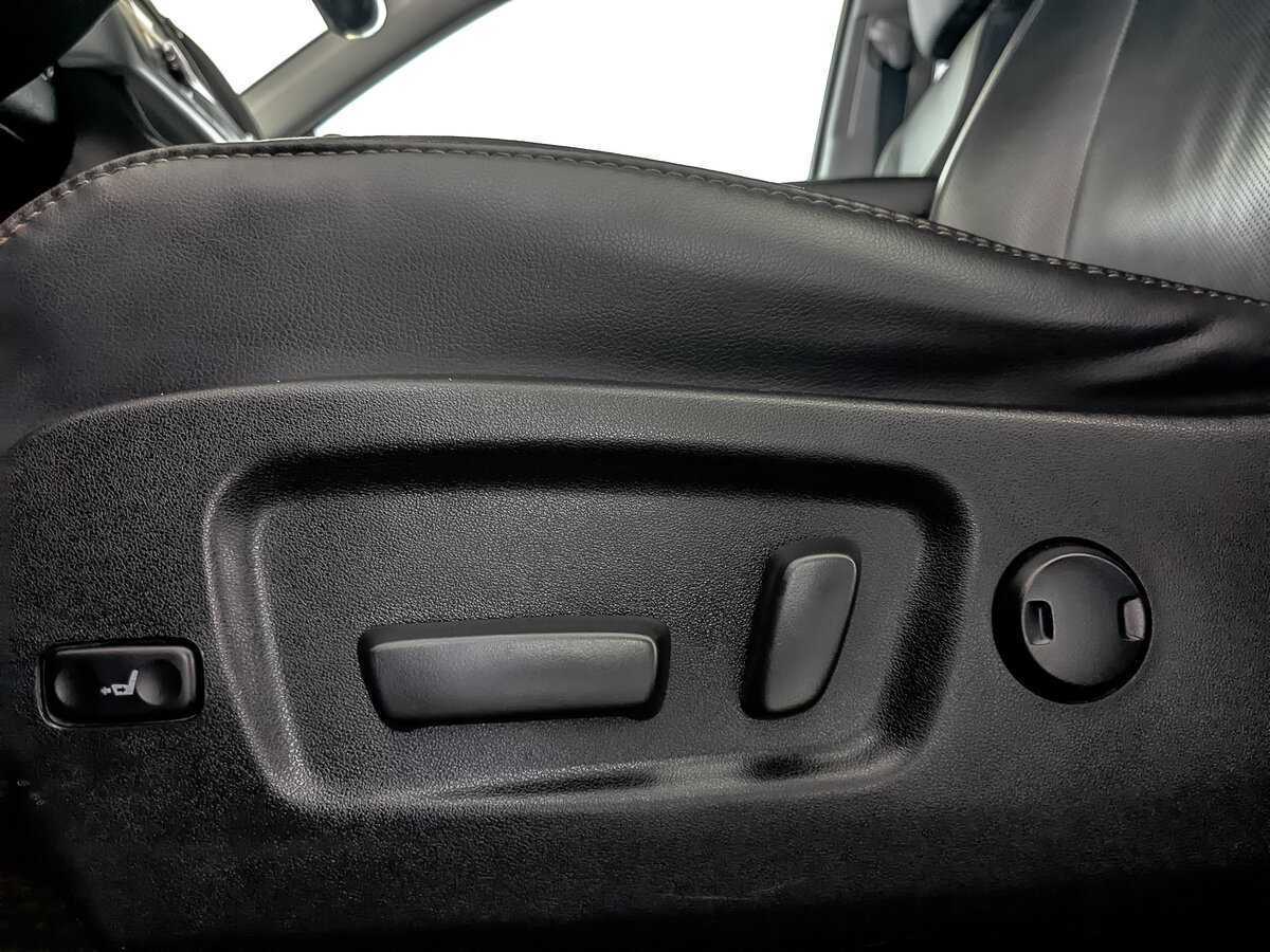 Купить Toyota Highlander с пробегом. Фото: #24