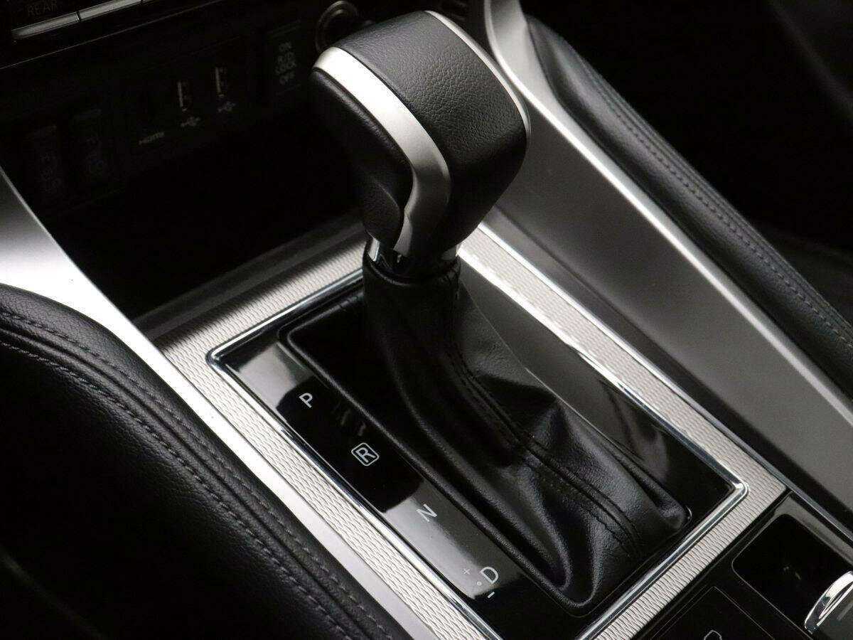 Купить Mitsubishi Pajero Sport с пробегом. Фото: #16