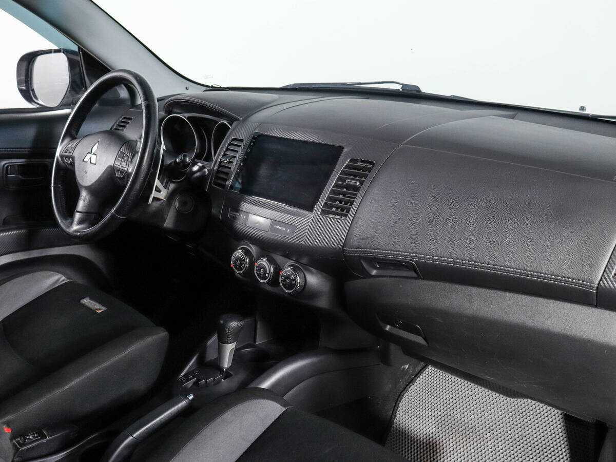 Купить Mitsubishi Outlander с пробегом. Фото: #8