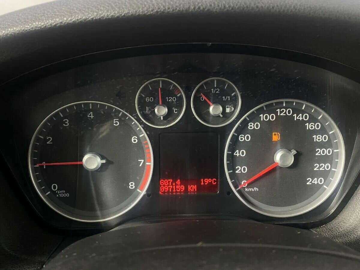 Купить Ford Focus с пробегом. Фото: #12