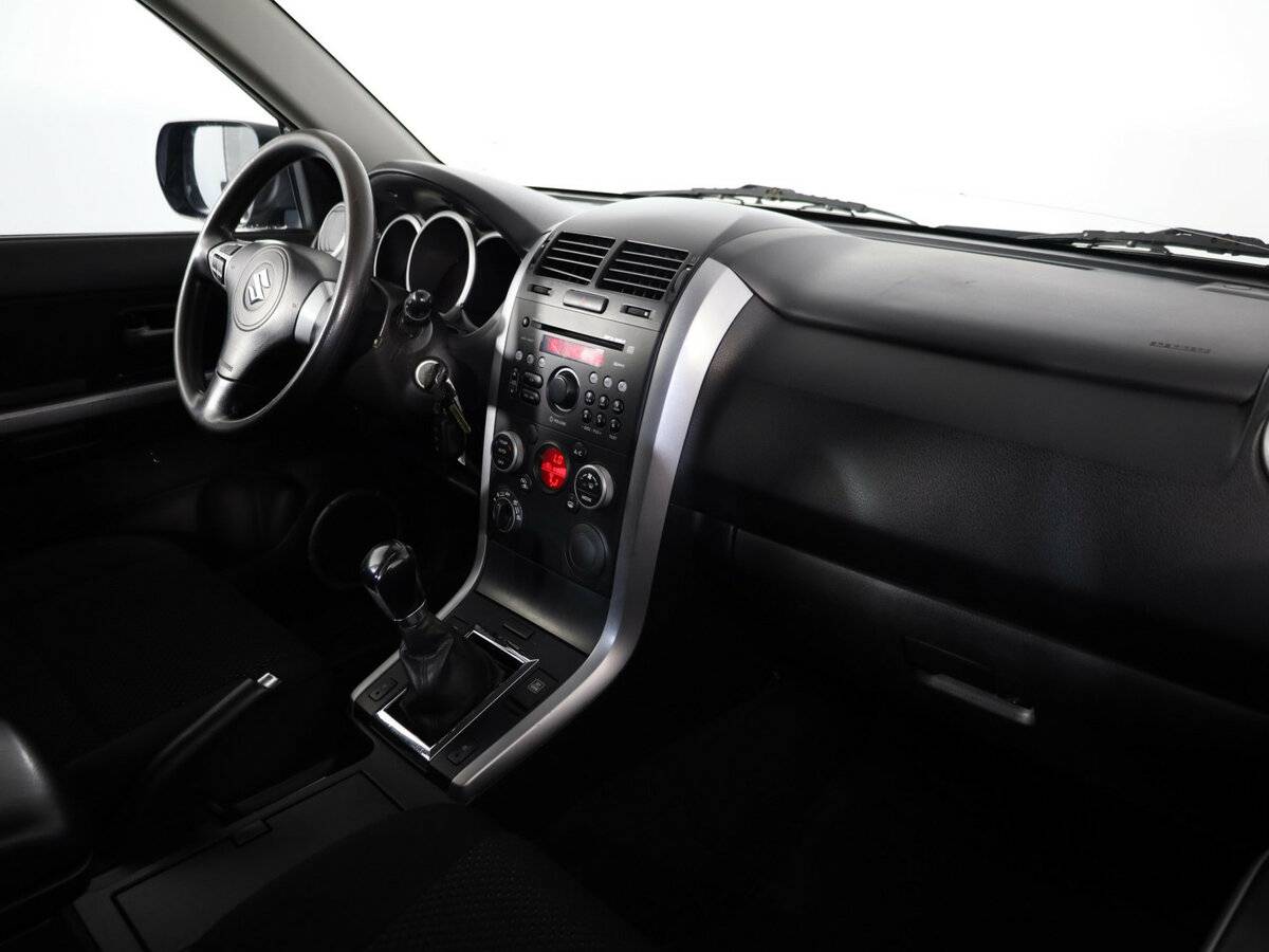 Купить Suzuki Grand Vitara с пробегом. Фото: #10