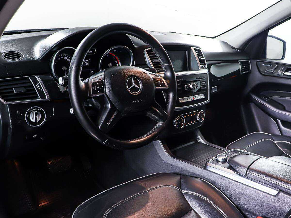 Купить Mercedes-Benz M-Класс с пробегом. Фото: #12