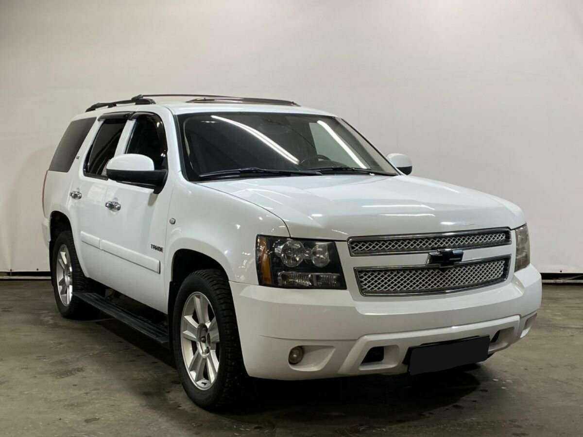 Купить Chevrolet Tahoe с пробегом. Фото: #2
