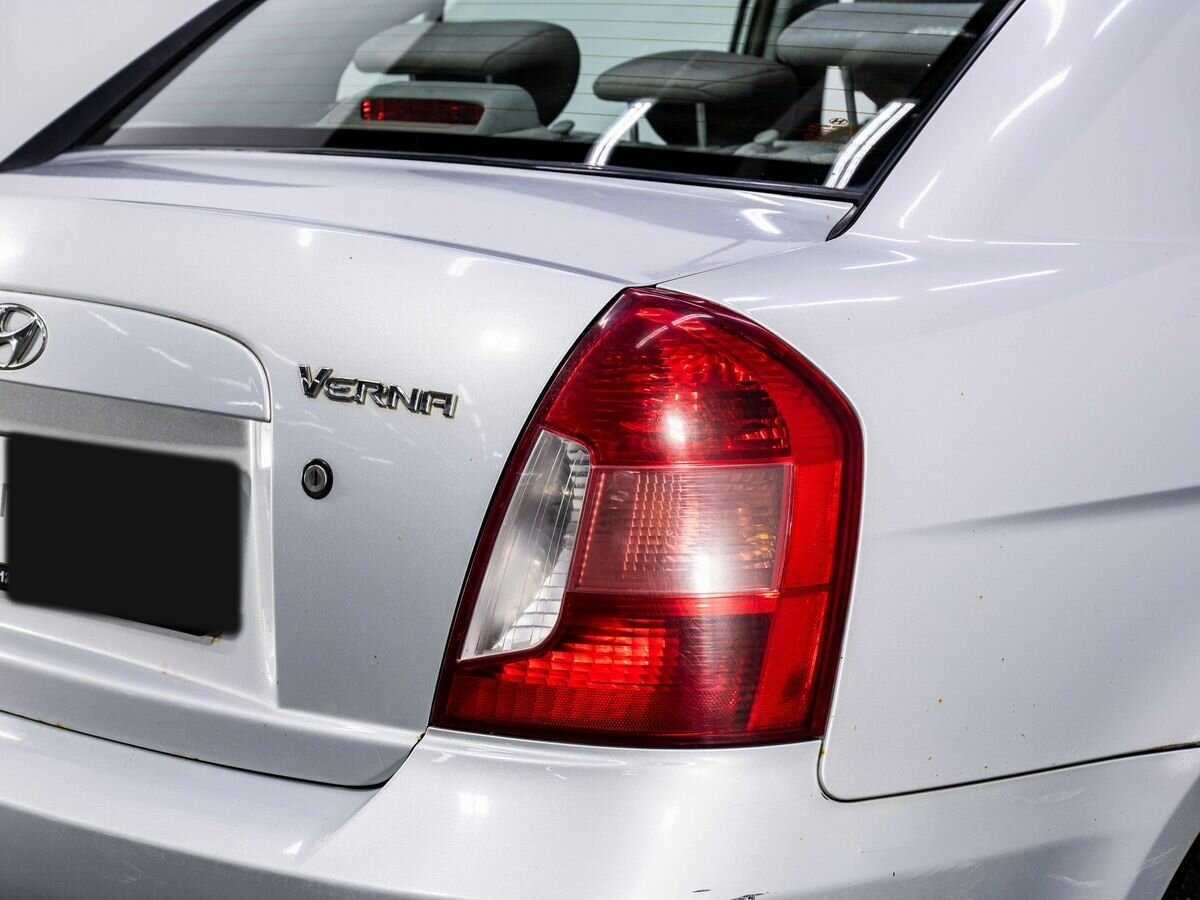 Купить Hyundai Verna с пробегом. Фото: #18