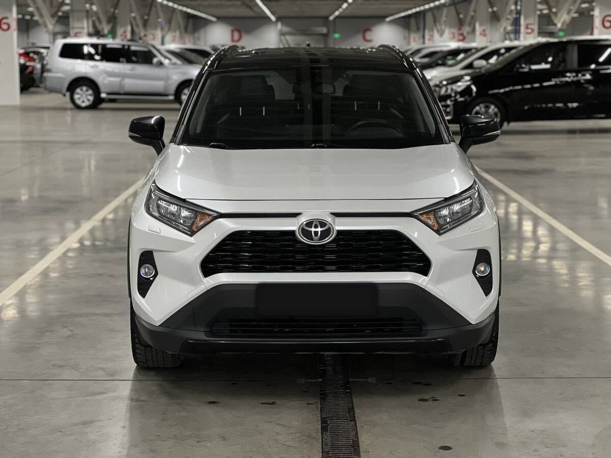Купить Toyota RAV4 с пробегом. Фото: #1