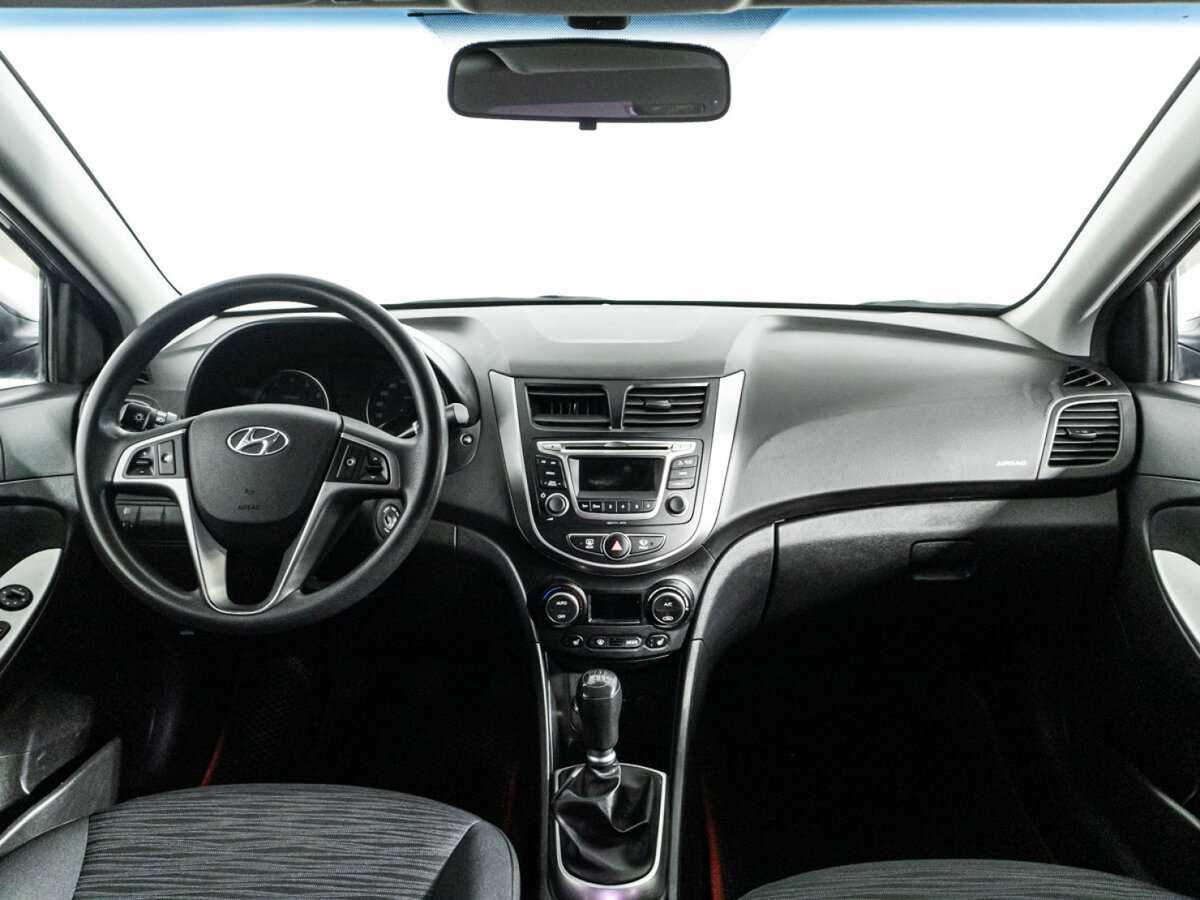 Купить Hyundai Solaris с пробегом. Фото: #12