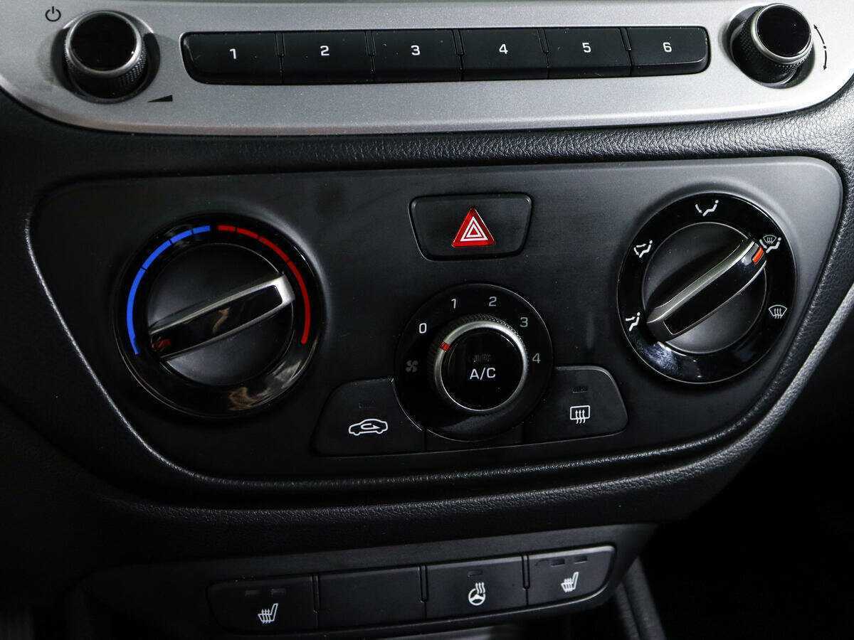 Купить Hyundai Solaris с пробегом. Фото: #16