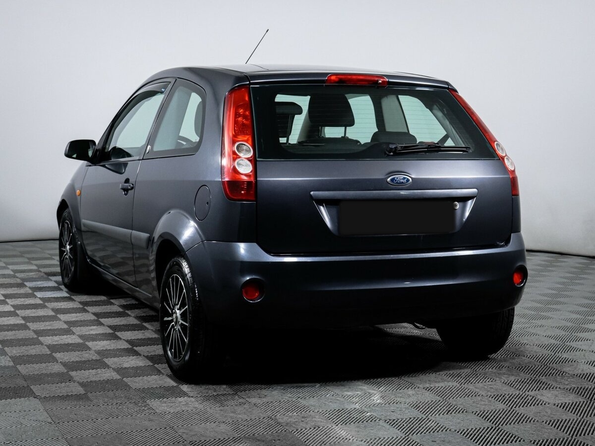 Купить Ford Fiesta с пробегом. Фото: #5