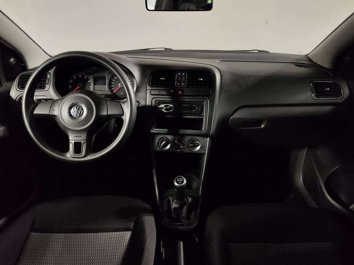 Купить Volkswagen Polo с пробегом. Фото: #6