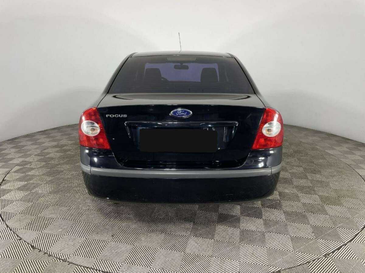Купить Ford Focus с пробегом. Фото: #2