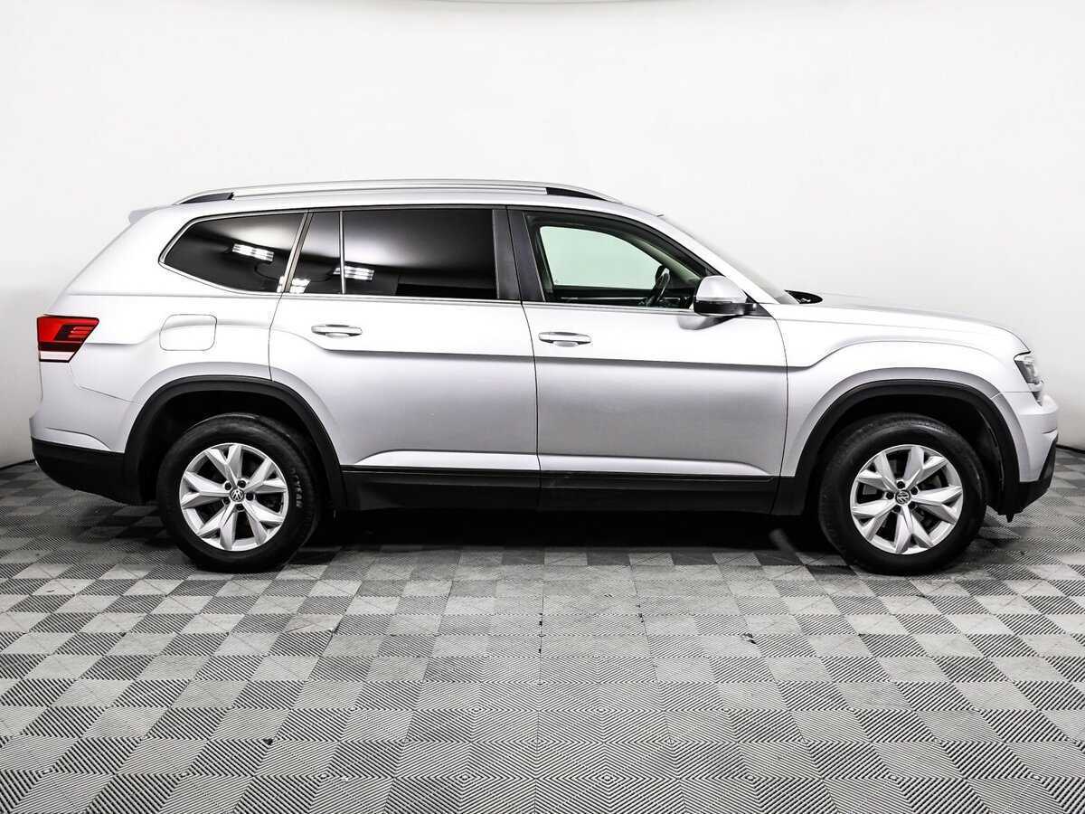 Купить Volkswagen Teramont с пробегом. Фото: #3