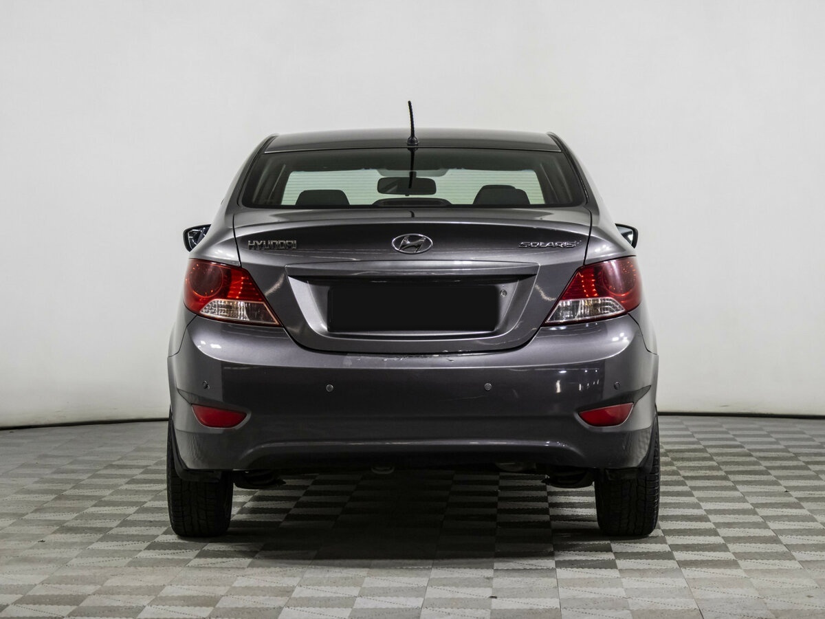 Купить Hyundai Solaris с пробегом. Фото: #4